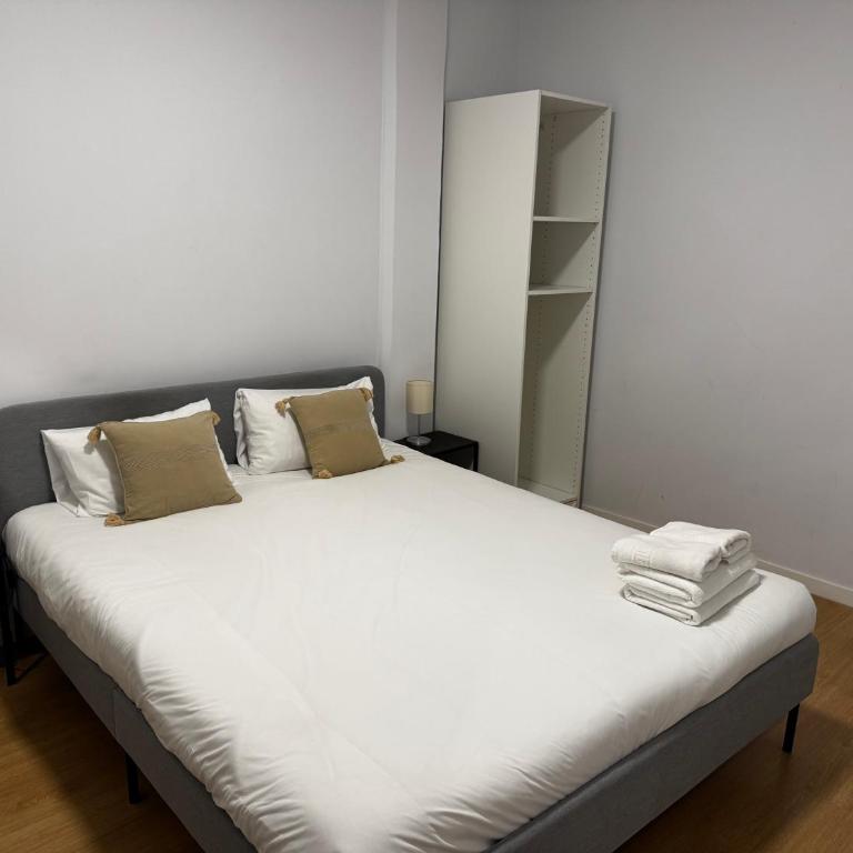 Exyca Castellana - One-Bedroom Apartment - 15