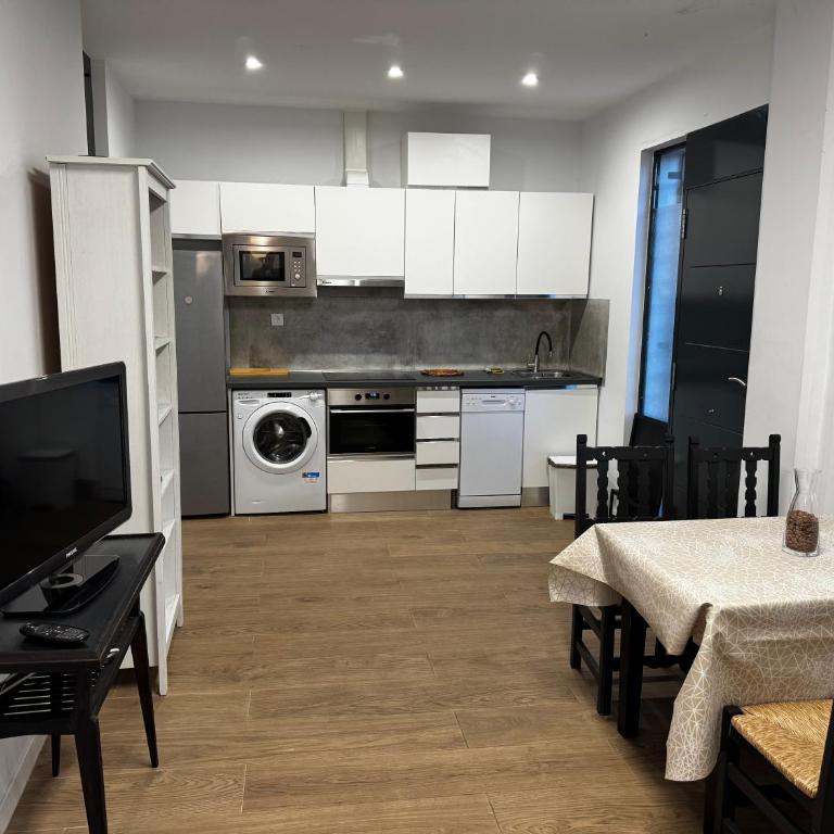 Exyca Castellana - One-Bedroom Apartment - 22
