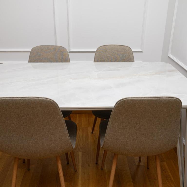 2 bedroom Apartment Private Parking Downtown Novi Sad - Apartman sa 2 Spavaće Sobe i Terasom - 6