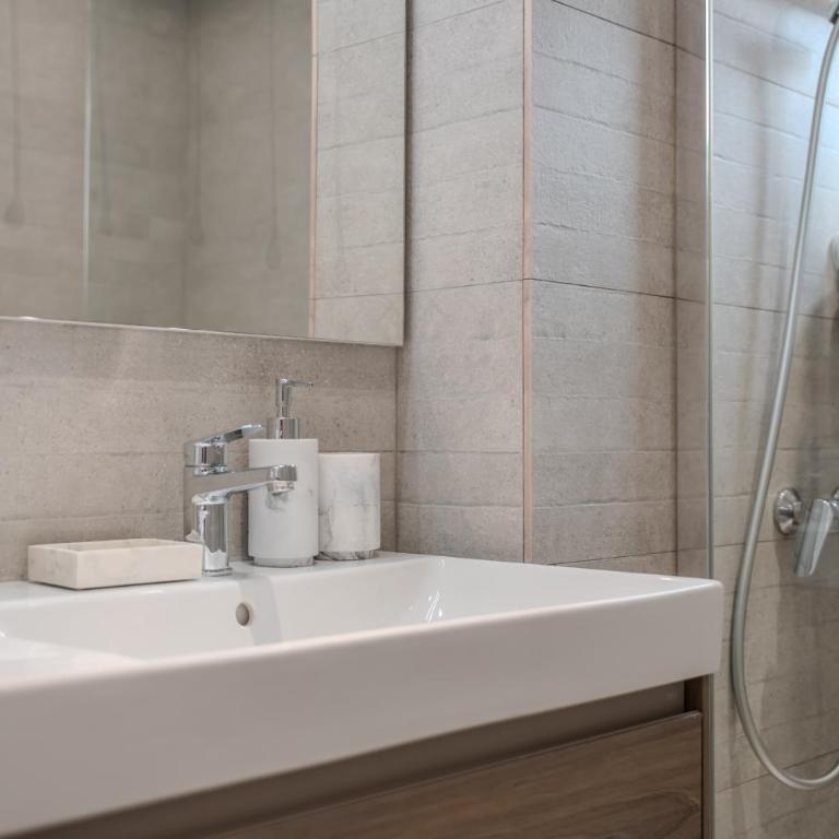 Moderno apartamento con piscina en Costa Adeje - Apartamento de 2 dormitorios - 12