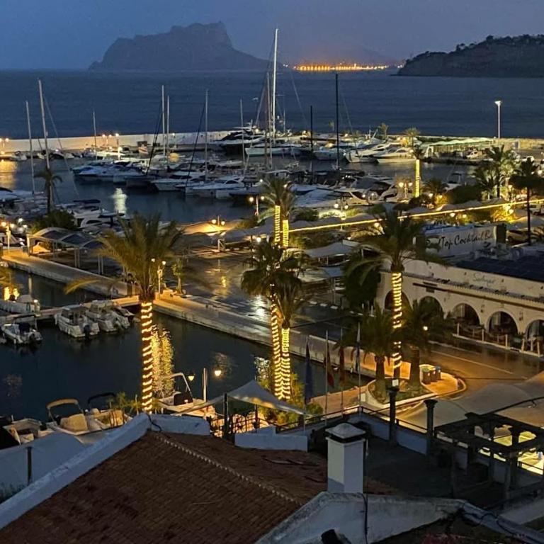 Apartamento en Moraira con piscina 100 m de la playa - Two-Bedroom Apartment - 69