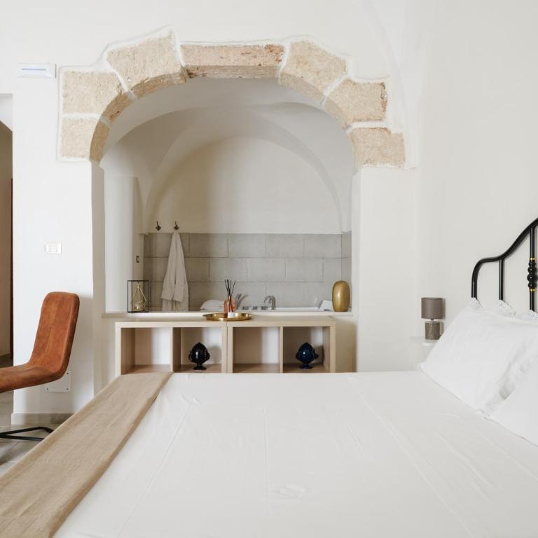 BED&BREAD Piazza 'Nzegna - Suite Deluxe con Vasca Idromassaggio - 1