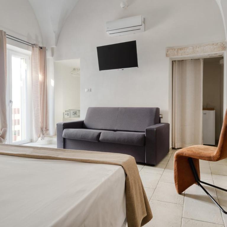 BED&BREAD Piazza 'Nzegna - Suite Deluxe con Vasca Idromassaggio - 3