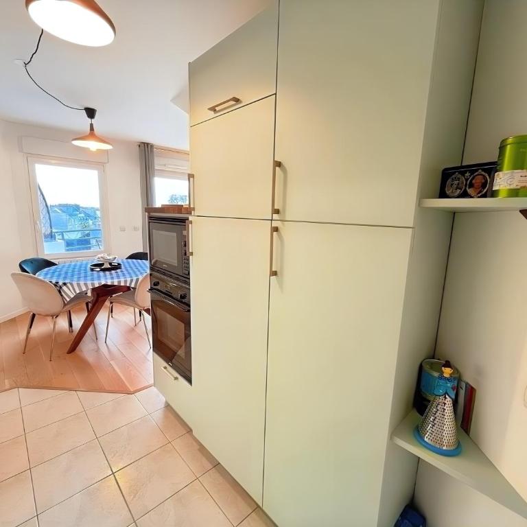 Résidence calme avec balcon privé & vue sur Caen - Two-Bedroom Apartment with Balcony - 20