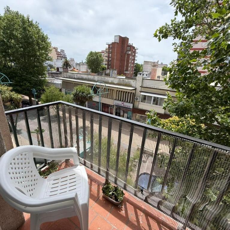 Hermoso dpto en peatonal - Apartamento de 2 dormitorios - 3