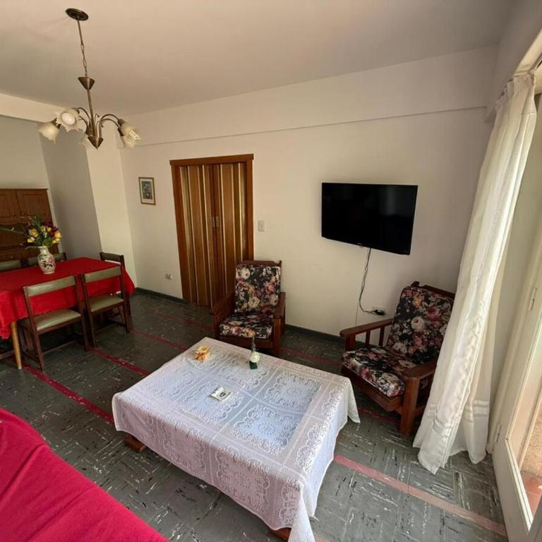 Hermoso dpto en peatonal - Apartamento de 2 dormitorios - 12
