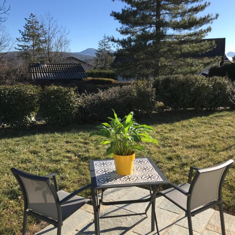 Studio au calme avec terrasse et parking privé - Appartement 1 Chambre - 13