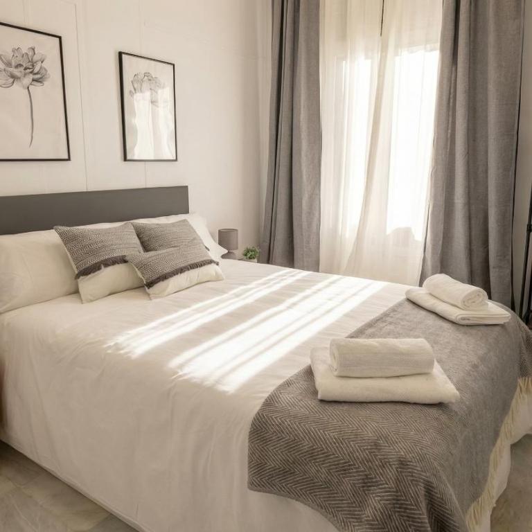 Brand-New 2BR Apt Near Center - FREE Parking - Apartamento de 2 dormitorios - 9