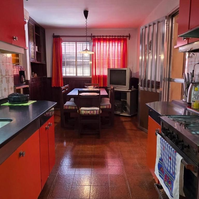 La Emilia Casa de Vacaciones con Pileta y Quincho - Casa Vacacional de 3 dormitorios - 24