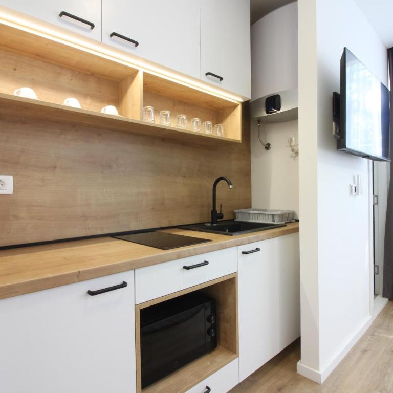 Joy Apartment - One-Bedroom Apartment - 6