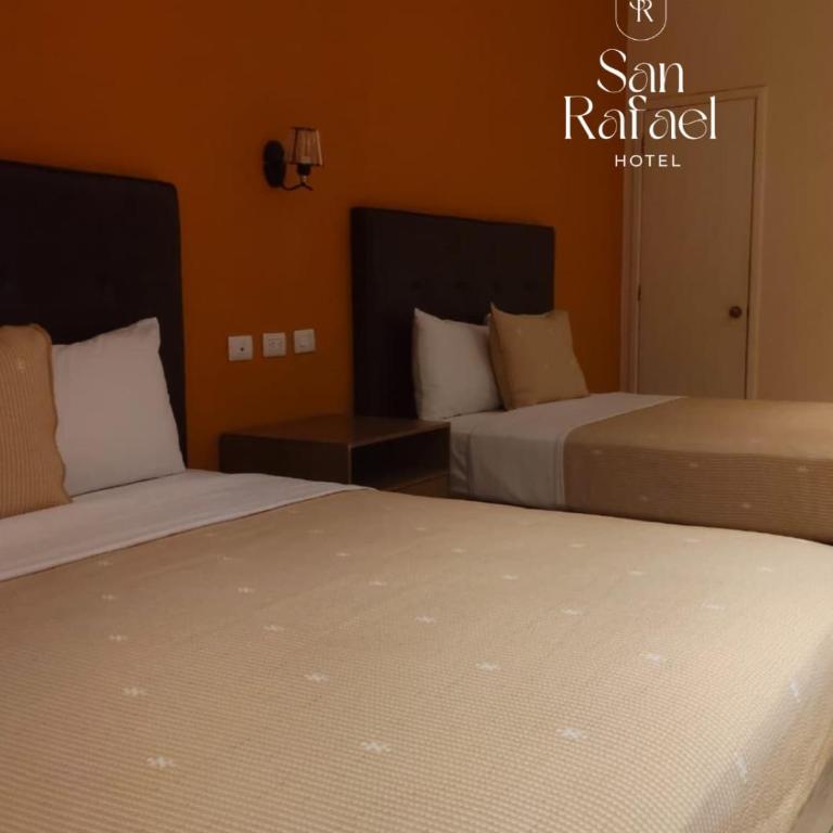 Hotel San Rafael - Family Room - 1