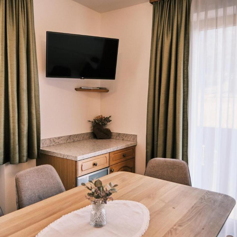 Haus Edelweiss - Apartment mit 3 Schlafzimmern und Dusche - 5