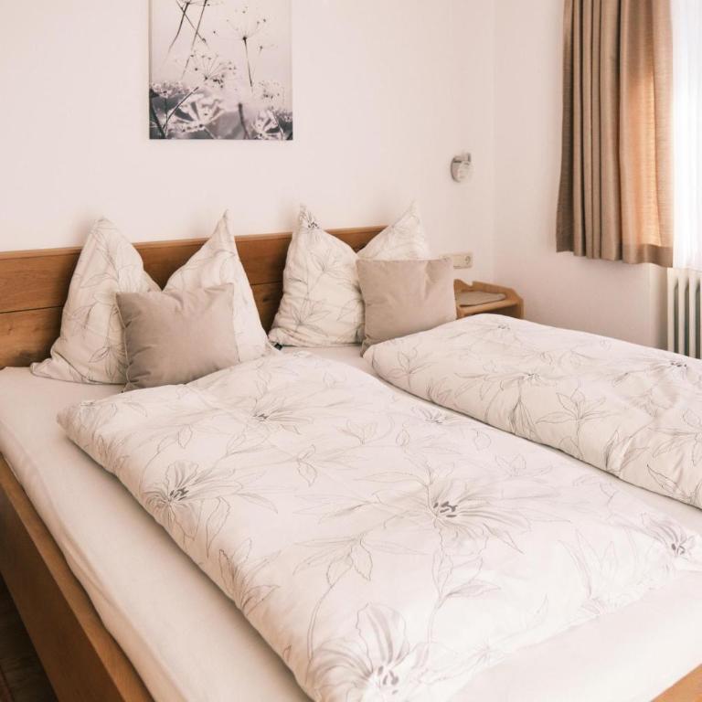 Haus Edelweiss - Apartment mit 3 Schlafzimmern und Dusche - 3