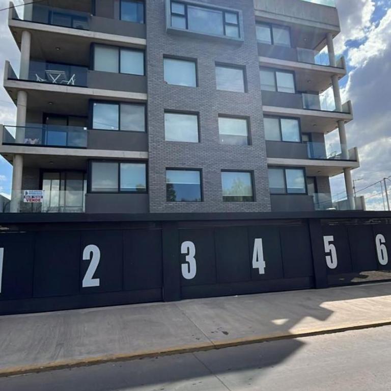 Moderno departamento - Apartamento de 2 dormitorios - 4