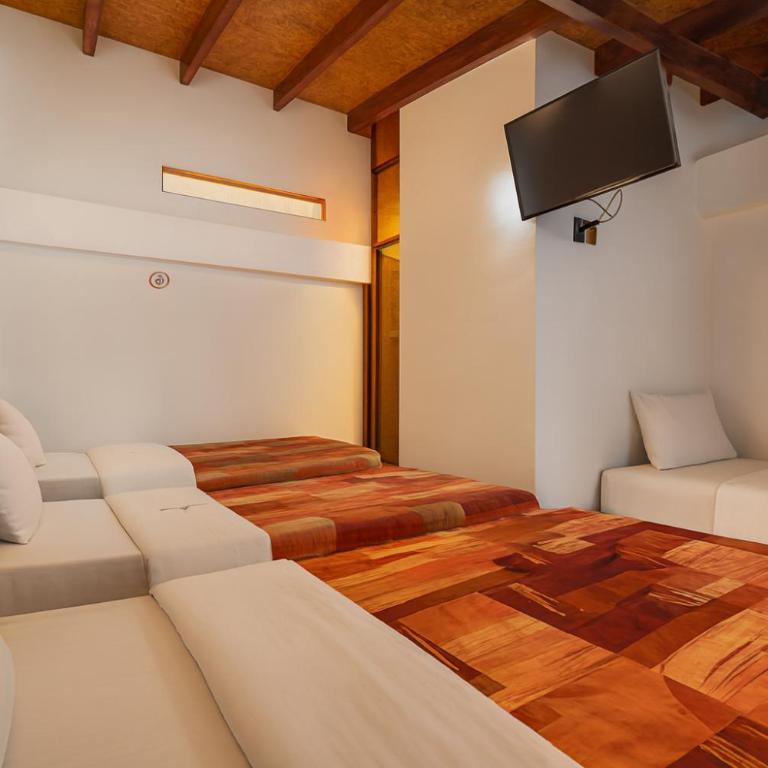Hanaq House - Quadruple Room with Bathroom - 3