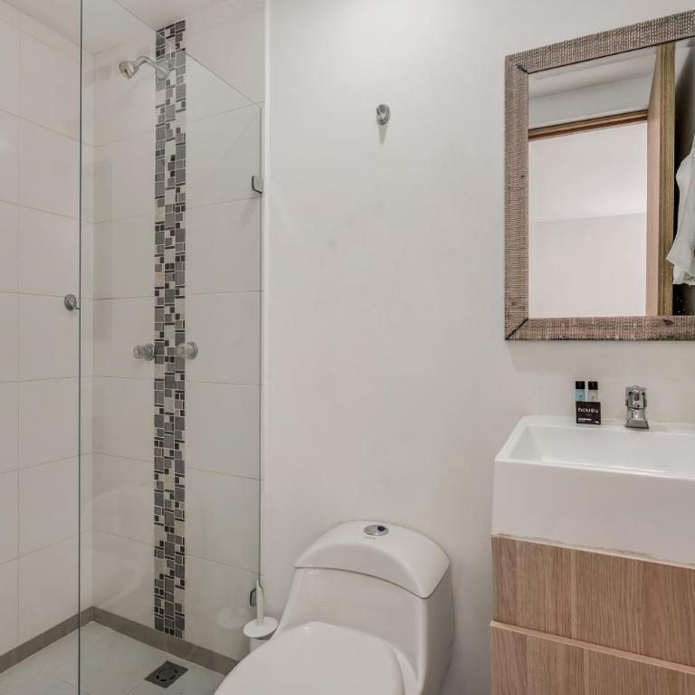 Apartamentos Oslo Tesoro by HOUSY - Superior One-Bedroom Apartment - 1
