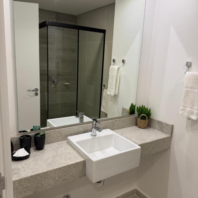 Hermoso Apartamento con vista a la playa San José de Encarnación! Con Parking! - One-Bedroom Apartment - 27