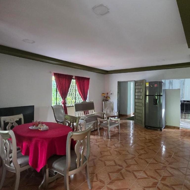 Casa En Santa Marta - Three-Bedroom House - 10