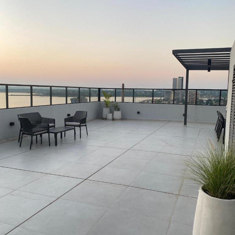 Hermoso Apartamento con vista a la playa San José de Encarnación! Con Parking! - One-Bedroom Apartment - 37