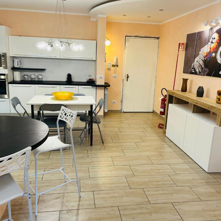 Urban Home Verona - Three-Bedroom Apartment - 12