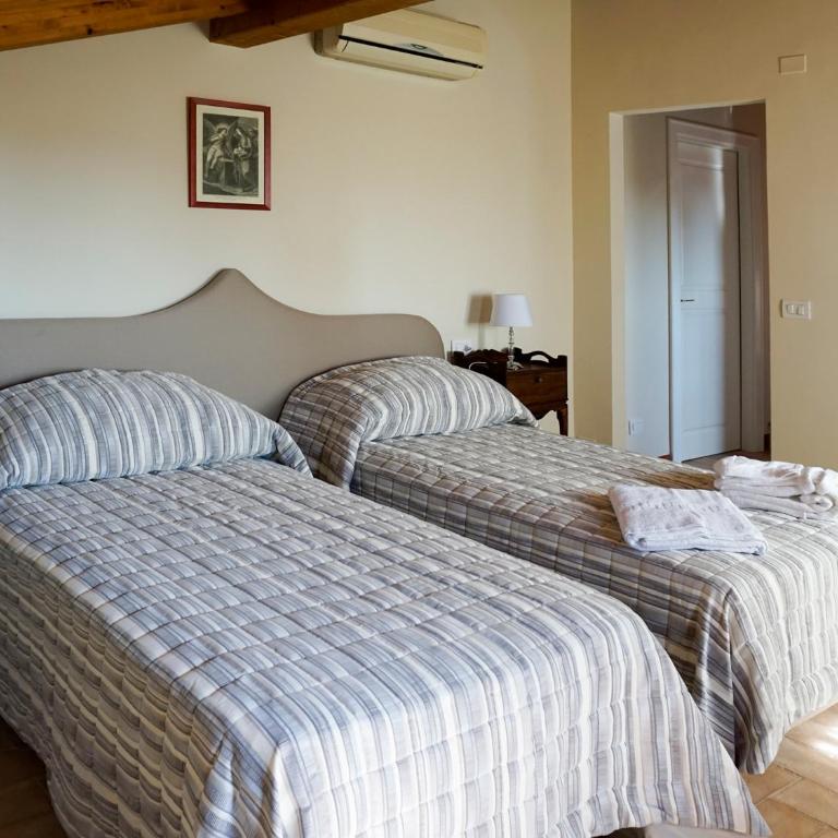 Casa Isolani Guest House Santo Stefano - Camera Tripla - 2
