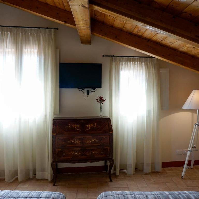 Casa Isolani Guest House Santo Stefano - Camera Tripla - 7