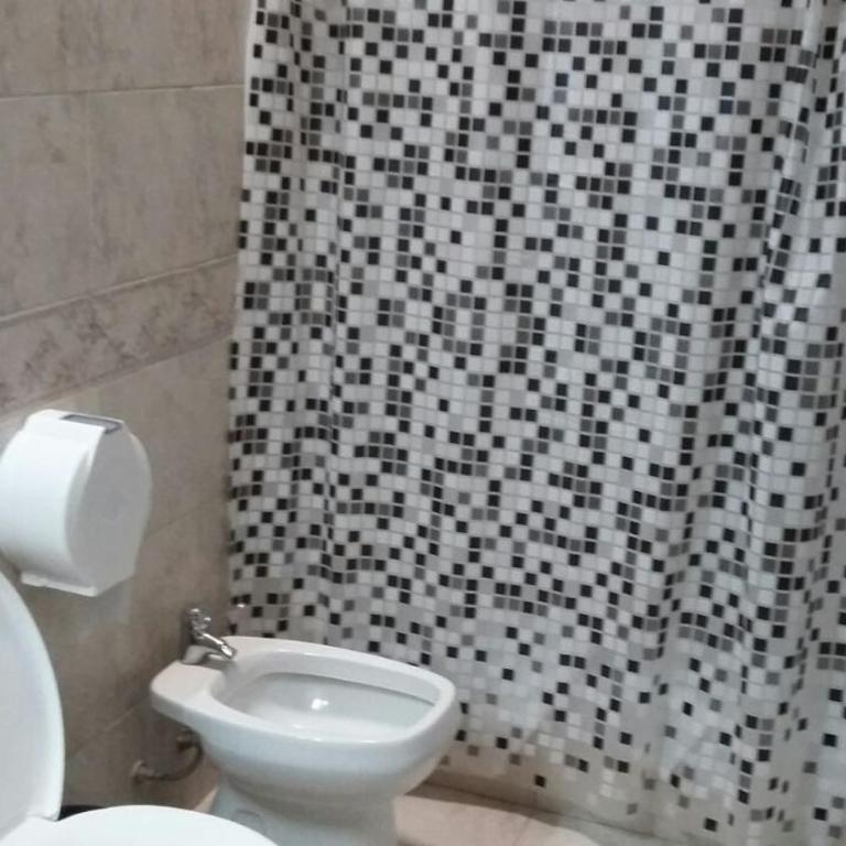 Hospedaje La Rana - Habitación Triple con baño privado - 3