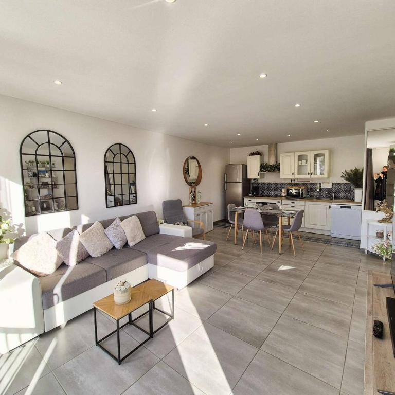 Vue mer, climatisation, plages et commerces à pied - Appartamento con 1 Camera da Letto, Balcone e Vista Mare - 5