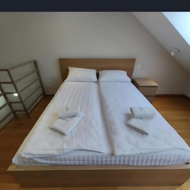 Grand Hill - One-Bedroom Apartment - 8