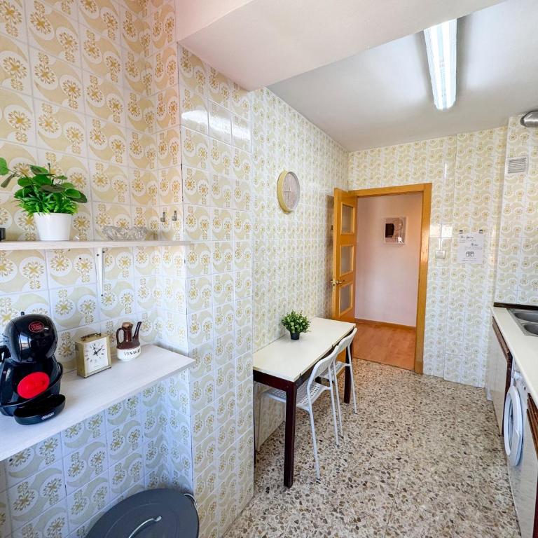 San Juan del Pilar - Turistea - Three-Bedroom Apartment - 14