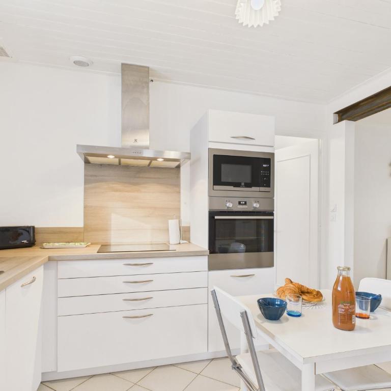 400m de la mer - grande maison pour 10 avec jardin - Maison de Vacances - 4