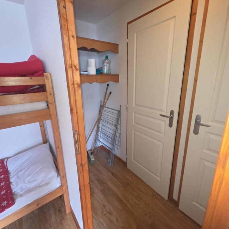 Pied piste avec terrasse - 6 pers - Appartement 2 Chambres - 17