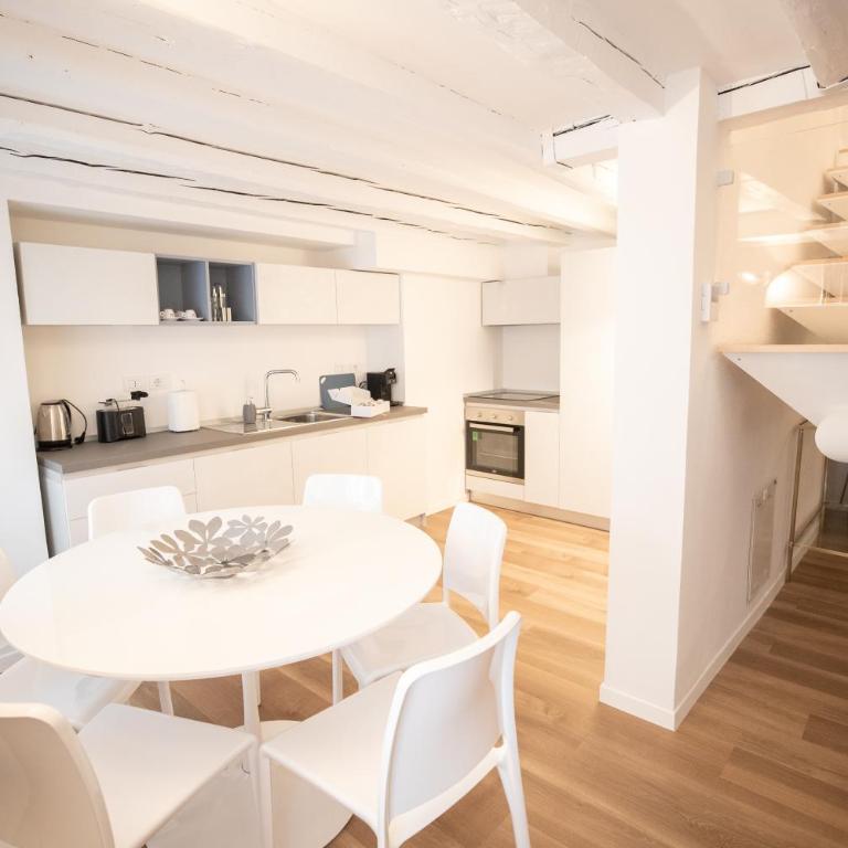Hotel Vis à Vis - Appartamento Familiare con 2 Camere da Letto - Dependance - 1