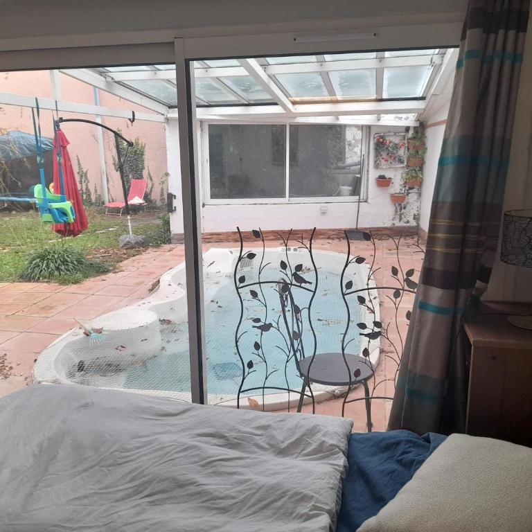 Escala Tolosa - Studio with Pool View - 5