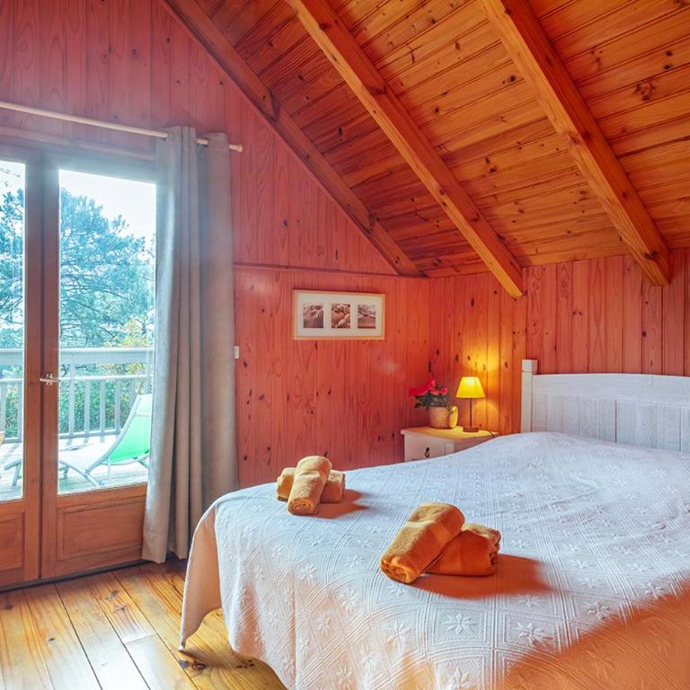 Ravissante villa tout bois avec piscine chauffée - Maison 4 Chambres - 44