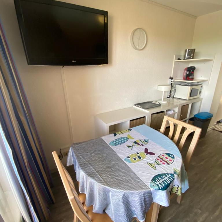 Prunelle studio piscine clim parking - Appartement 1 Chambre - 12
