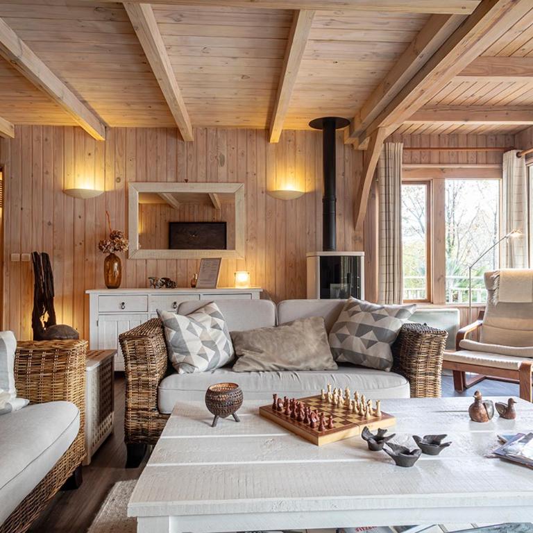 Ravissante villa tout bois avec piscine chauffée - Maison 4 Chambres - 22