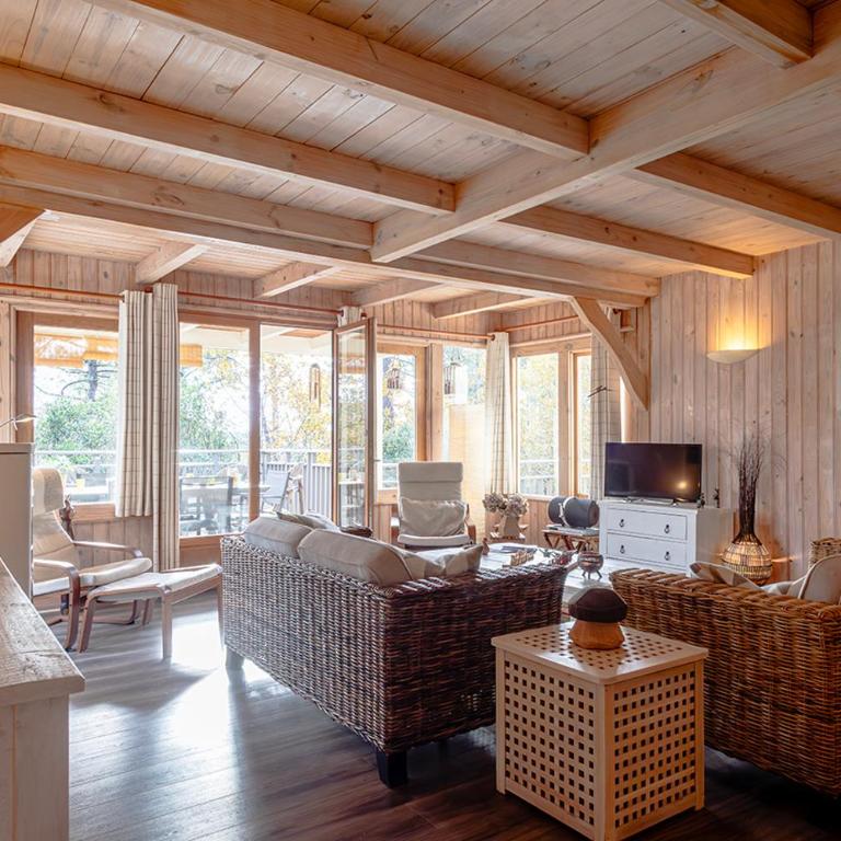 Ravissante villa tout bois avec piscine chauffée - Maison 4 Chambres - 24