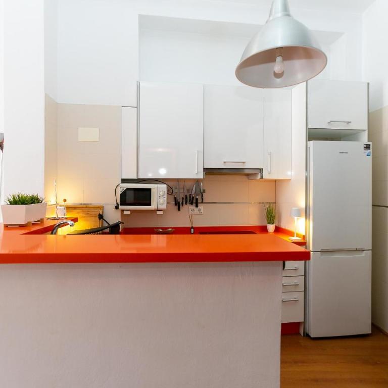 Loft con balcón en el centro histórico de Málaga - Apartamento - 2 niveles - 5