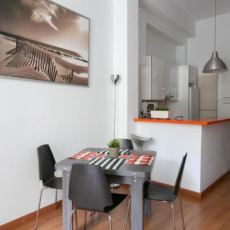 Loft con balcón en el centro histórico de Málaga - Apartamento - 2 niveles - 10