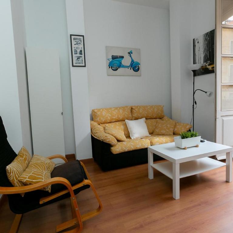 Loft con balcón en el centro histórico de Málaga - Apartamento - 2 niveles - 13