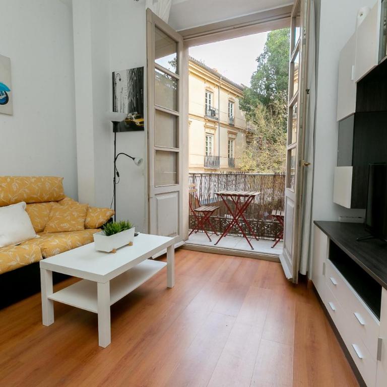 Loft con balcón en el centro histórico de Málaga - Apartamento - 2 niveles - 14