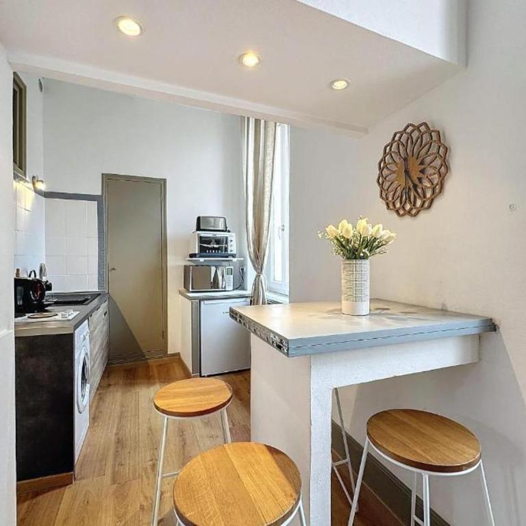 Studio élégant pour 4 personnes, à quelques pas de la Croisette - Apartment mit 1 Schlafzimmer - 3