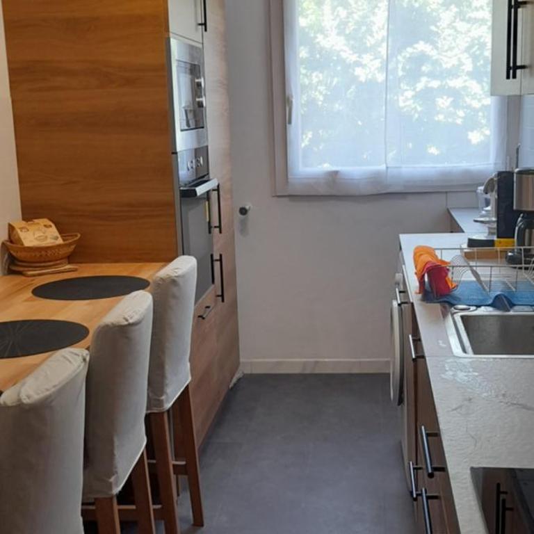 Idéal Colocation-3 étudiants-3 Chambres - Apartamento de 3 dormitorios con balcón - 1