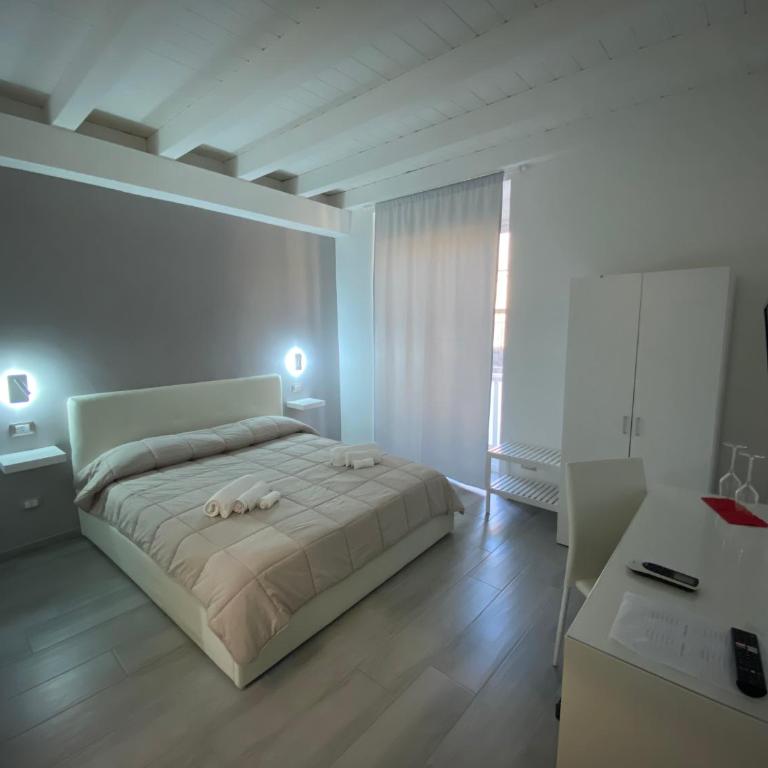 Le Tre Anfore - Standard Triple Room - 1