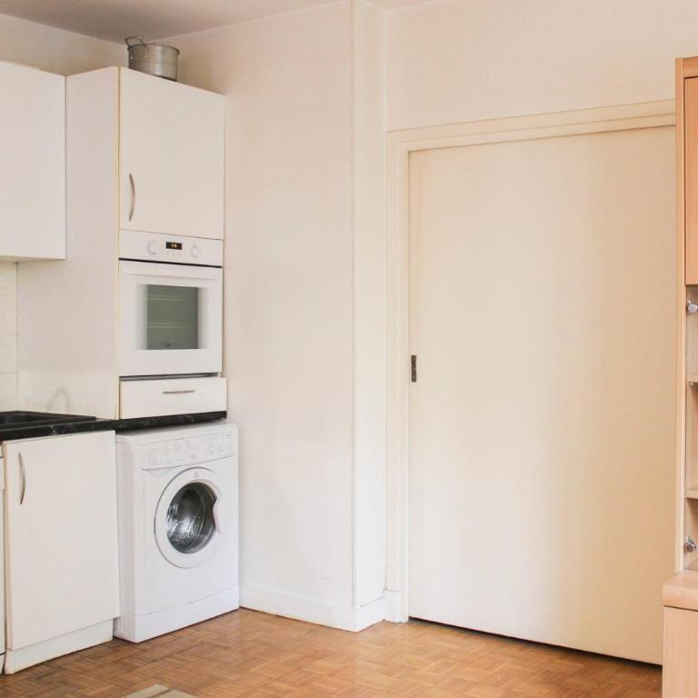 Apartment ideally located in Paris - Appartement - 5