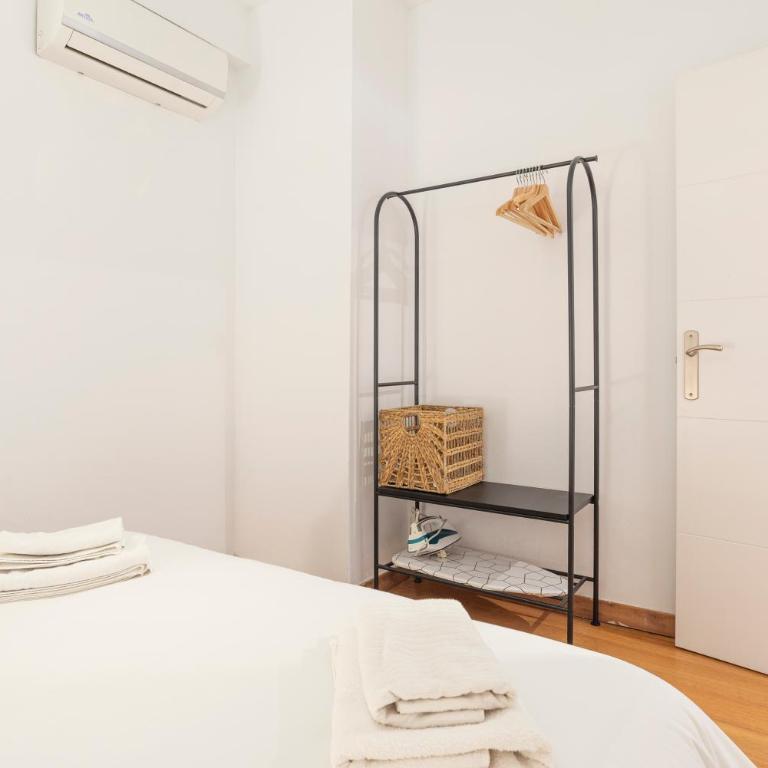 TGH/ Málaga centro con parking - Apartamento de 2 dormitorios - 22