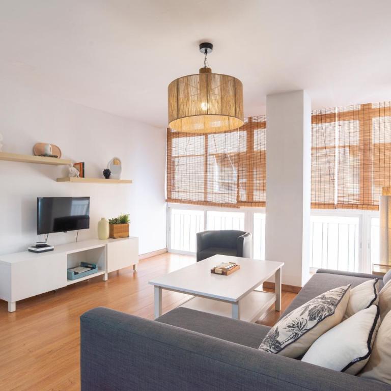 TGH/ Málaga centro con parking - Apartamento de 2 dormitorios - 9