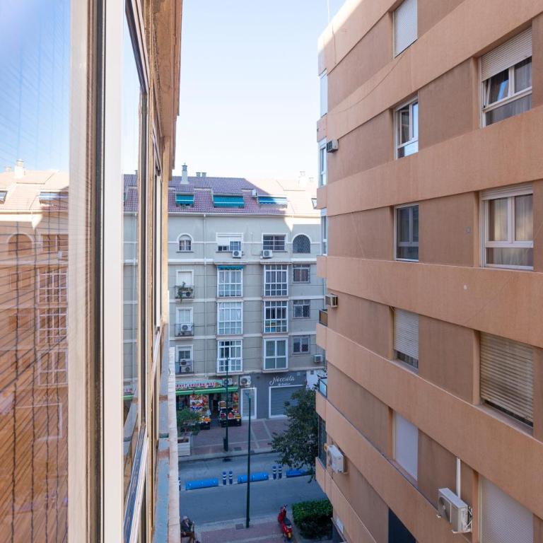 TGH/ Málaga centro con parking - Apartamento de 2 dormitorios - 25