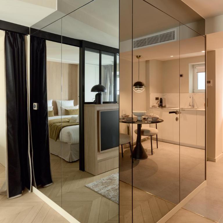 Maison Marais - One-Bedroom Deluxe Apartment - 2